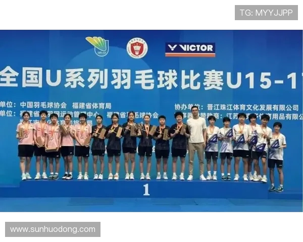 成都羽毛球队在全国羽毛球耐力排行榜中荣获第十名的佳绩引发关注