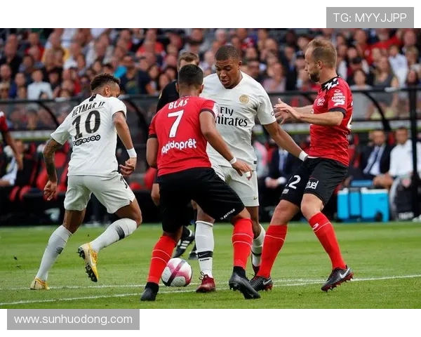 巴黎与甘冈精彩对决回放分析与赛后点评