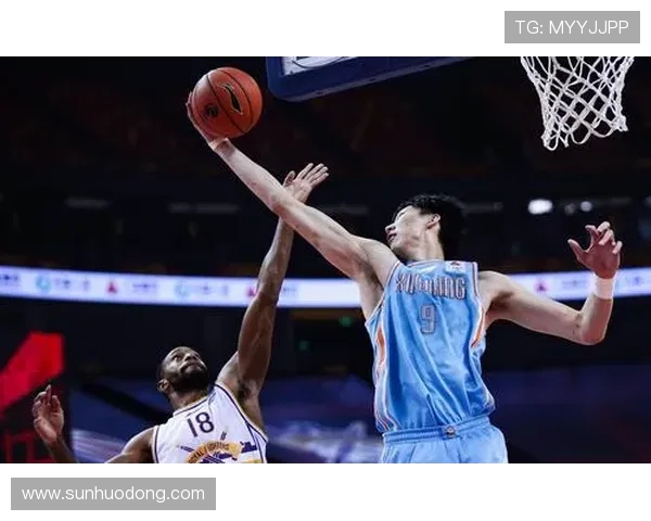 江苏龙与新疆飞虎激战正酣谁能在赛场上笑到最后